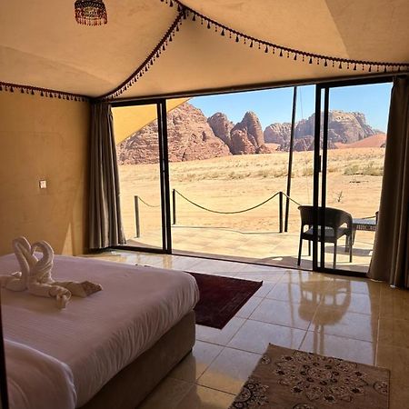 Wadi Rum Mirror Camp Екстер'єр фото